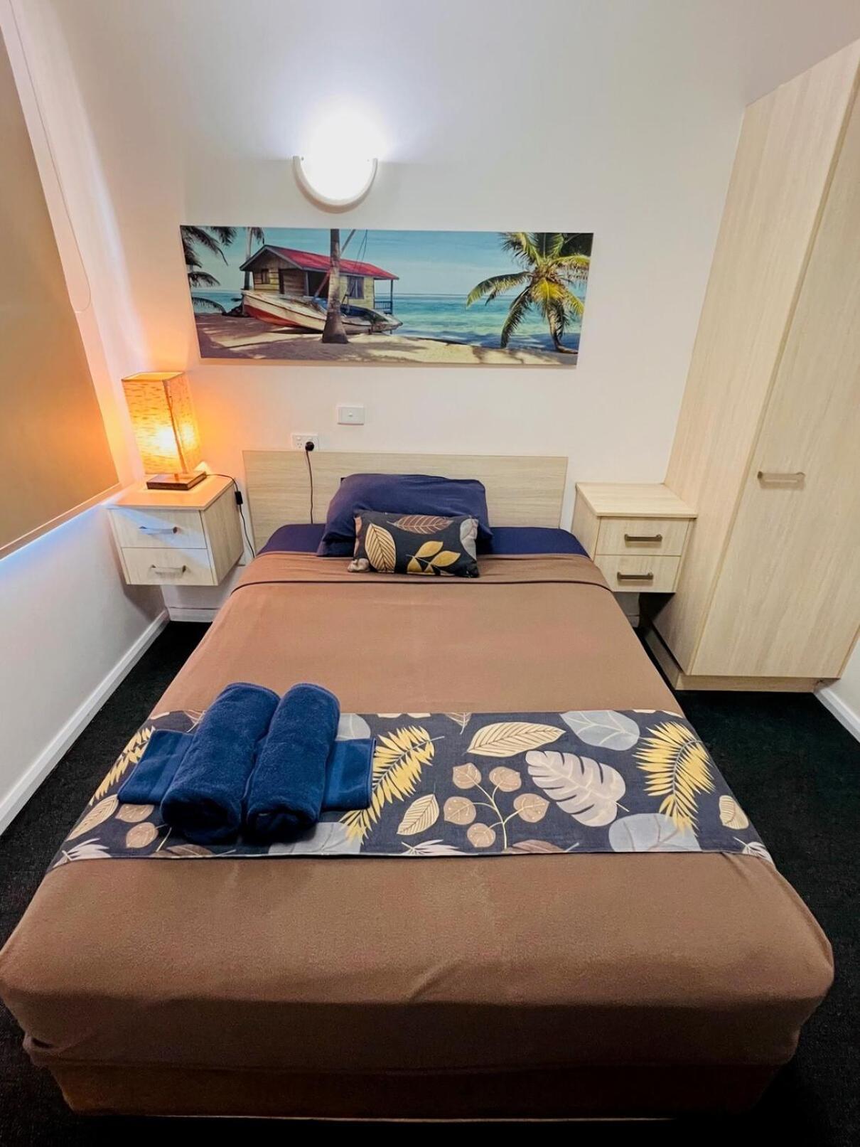 Dampier Mermaid Hotel Karratha Bagian luar foto