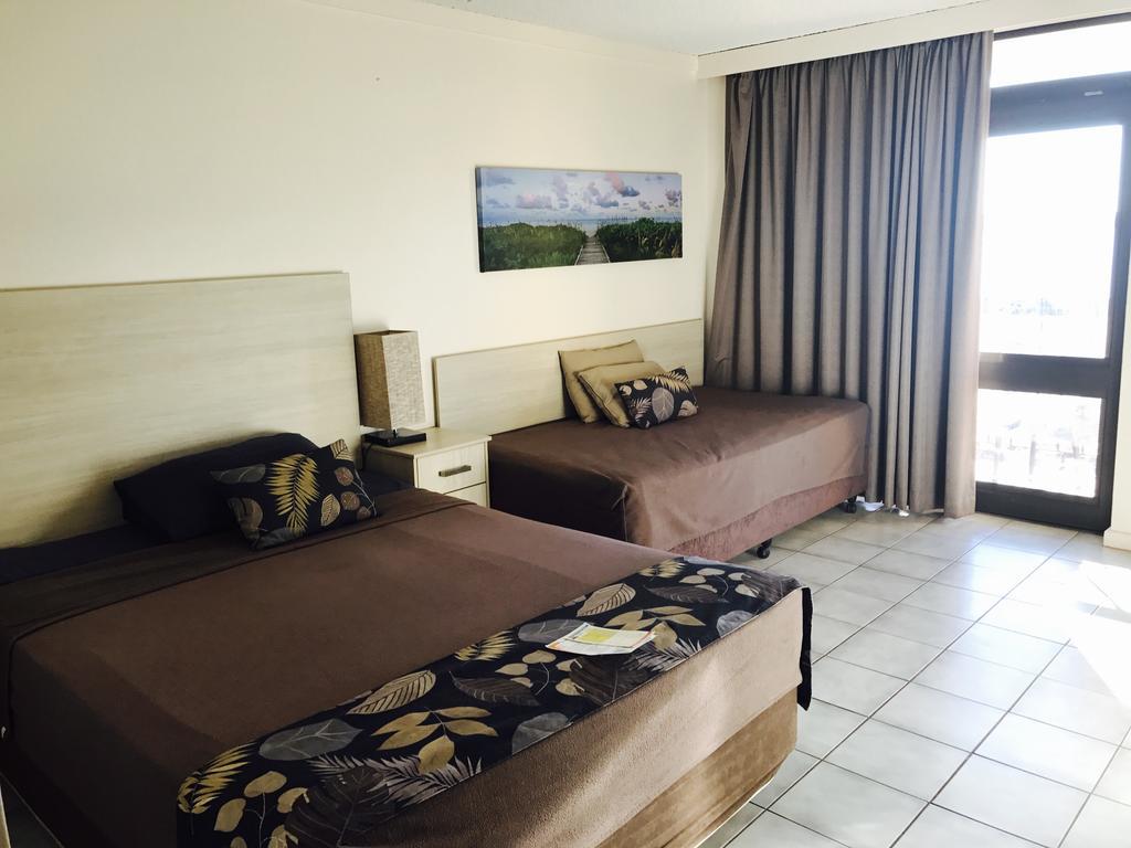Dampier Mermaid Hotel Karratha Bagian luar foto
