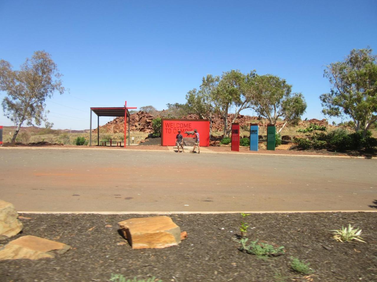 Dampier Mermaid Hotel Karratha Bagian luar foto
