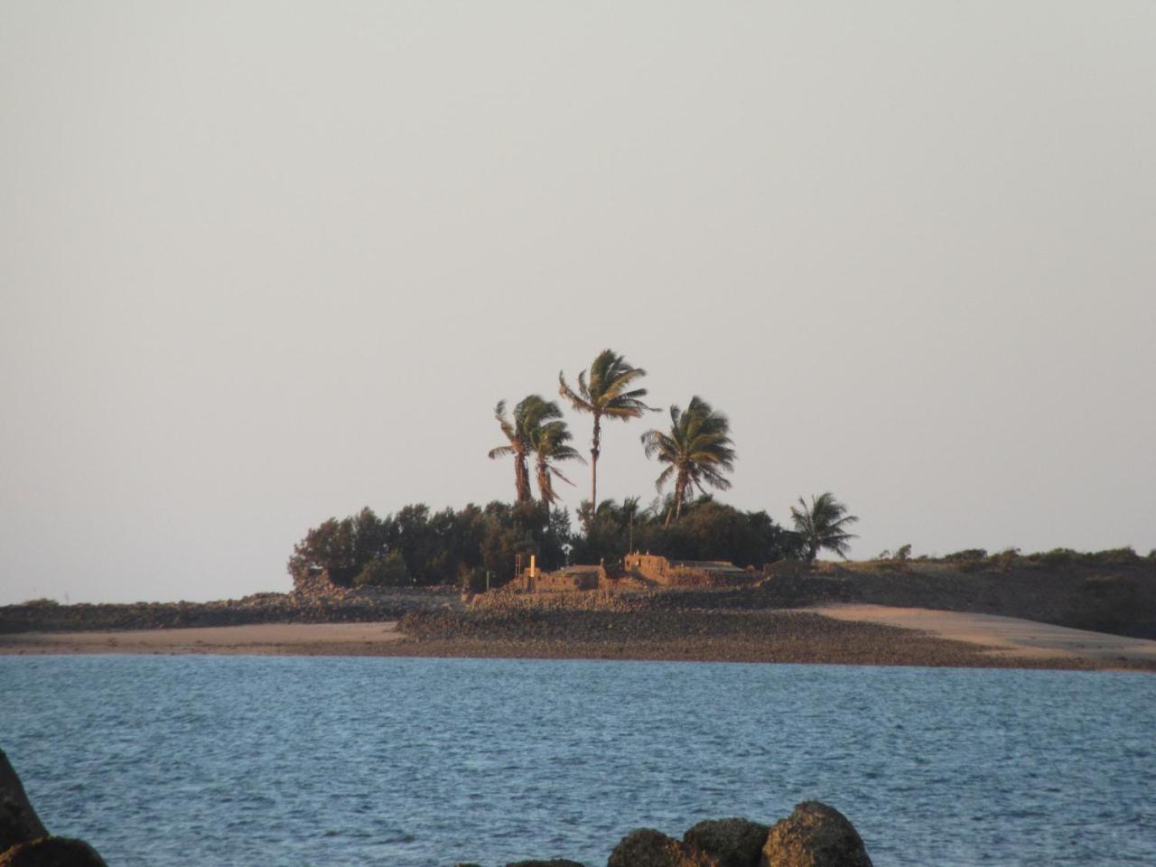 Dampier Mermaid Hotel Karratha Bagian luar foto