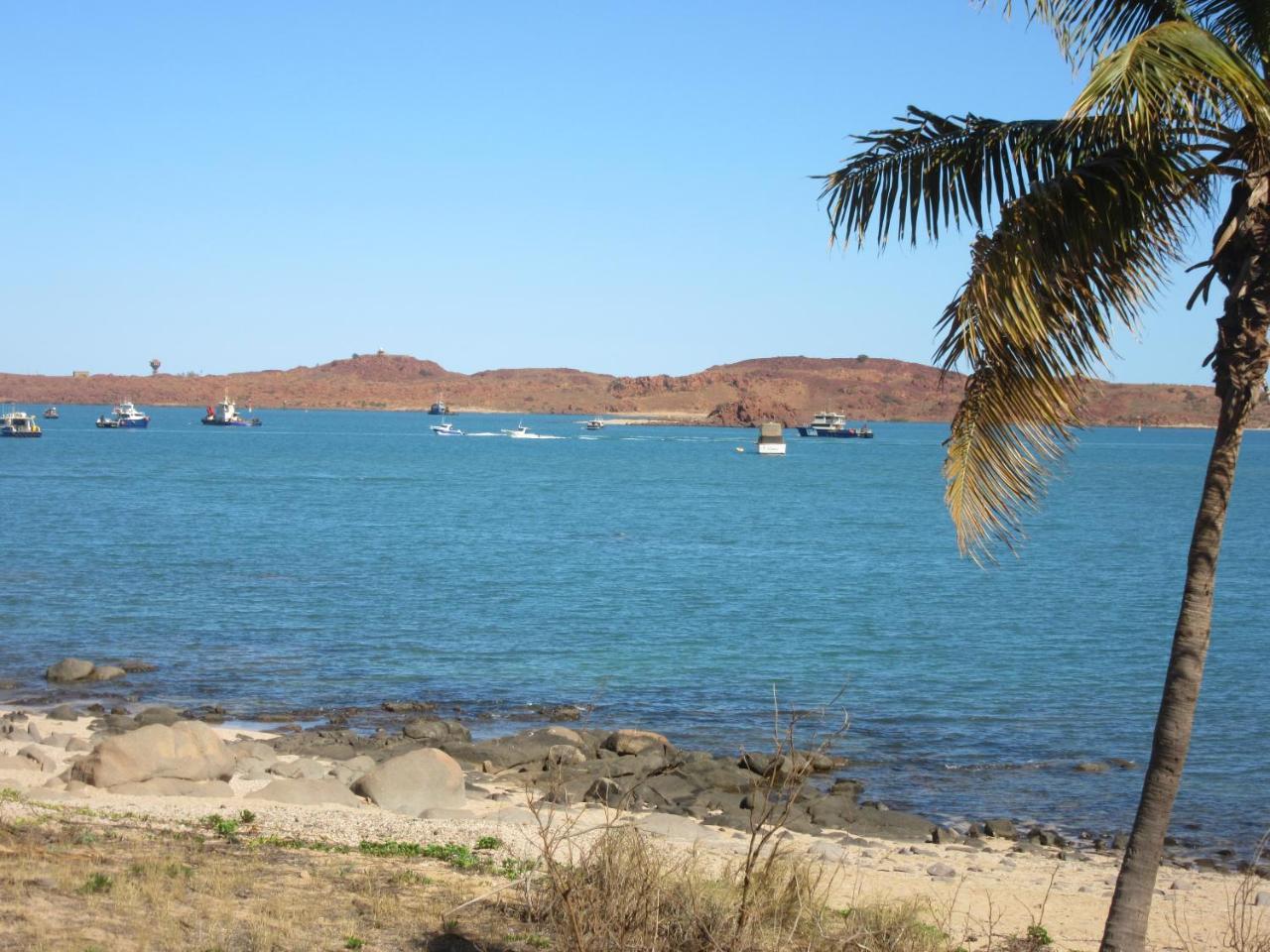 Dampier Mermaid Hotel Karratha Bagian luar foto
