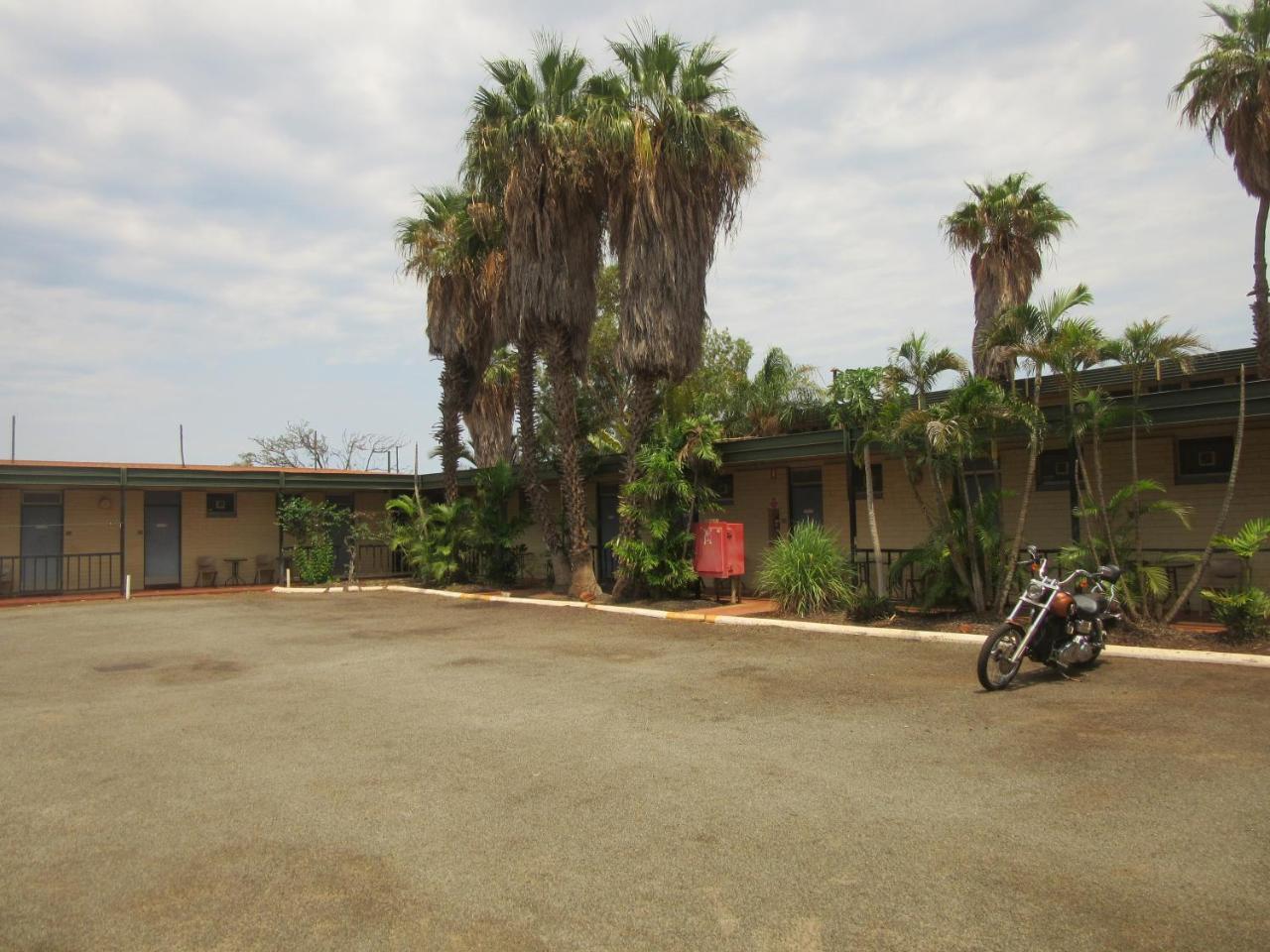 Dampier Mermaid Hotel Karratha Bagian luar foto