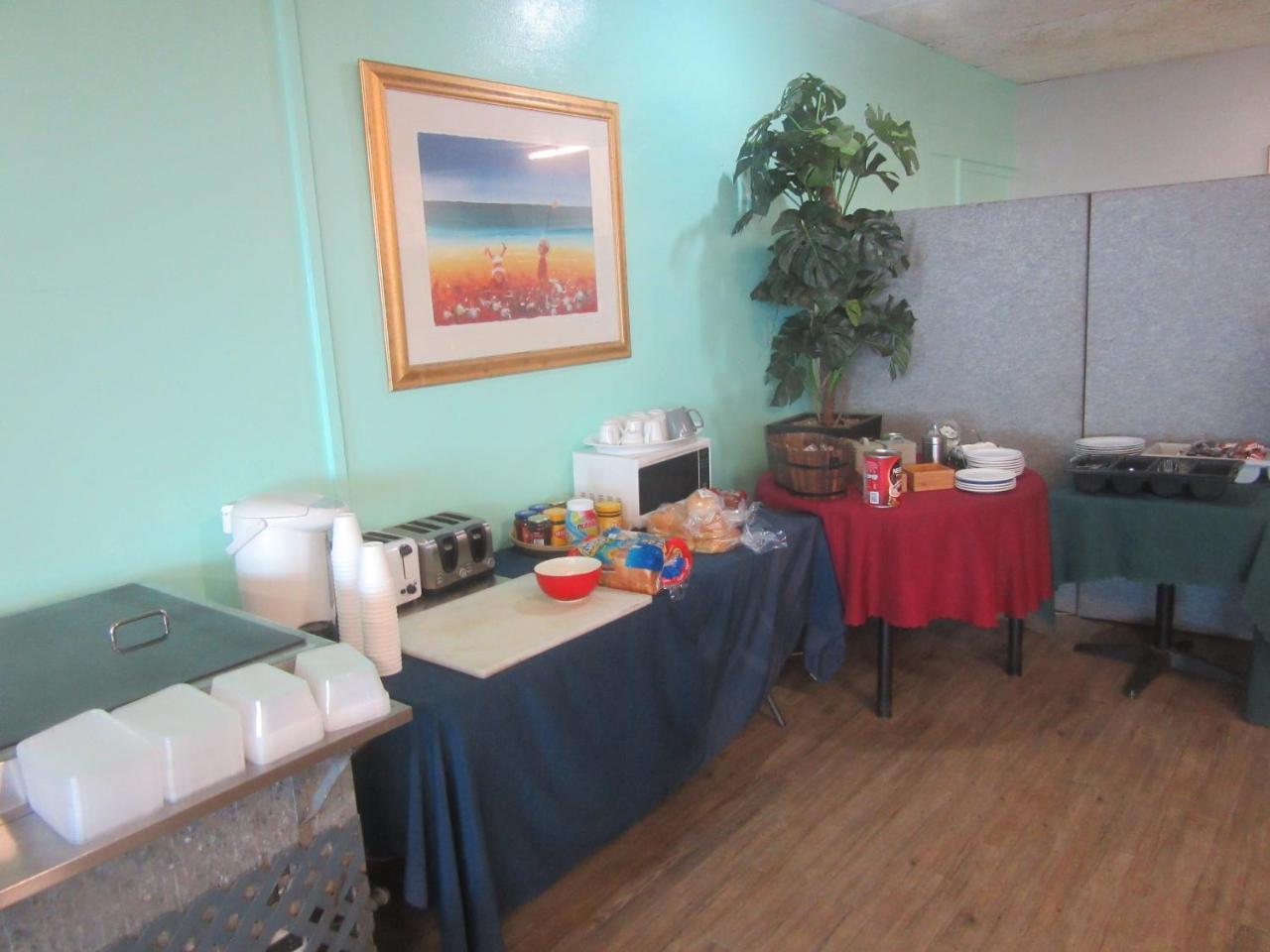 Dampier Mermaid Hotel Karratha Bagian luar foto